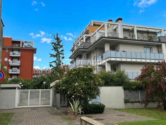 Appartamento bilocale in vendita in Via ROMA D, Semicentro, Paderno Dugnano