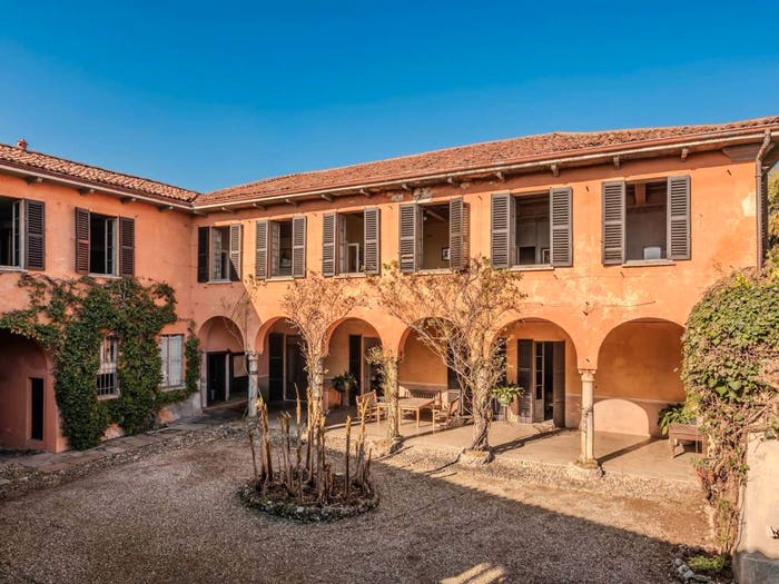 Casa con 6 locali in vendita in Piazza A Diaz, Centro, Carnago