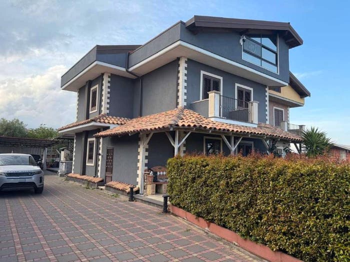 Casa con 5 locali in vendita in via Umbria, Centro, Mascalucia