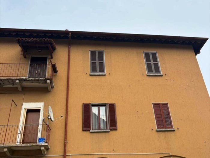 Appartamento trilocale in vendita in Via Roma, Caslino d'Erba