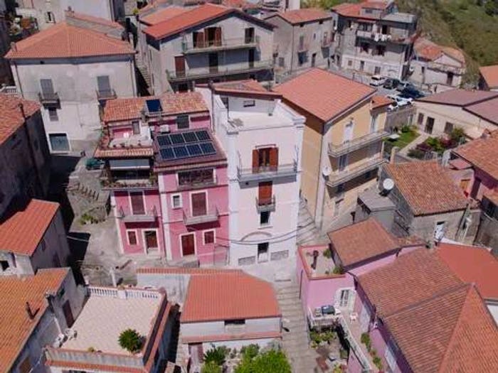 Appartamento bilocale in vendita in Via Xxv Maggio, Santa Domenica Talao