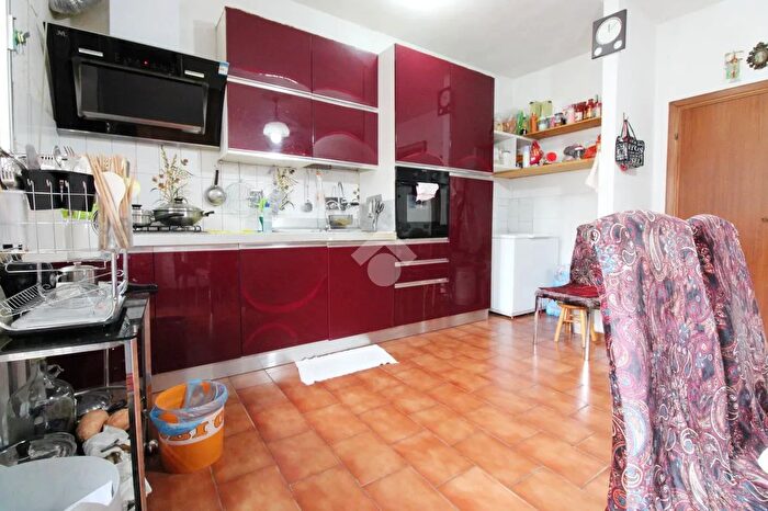 Appartamento quadrilocale in vendita in Via dei Gobbi, Prato