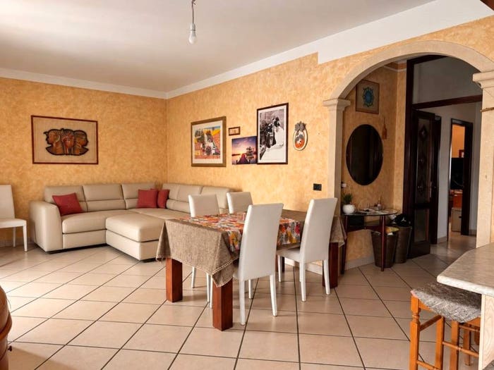 Appartamento quadrilocale in vendita in Centro, Montecchia di Crosara