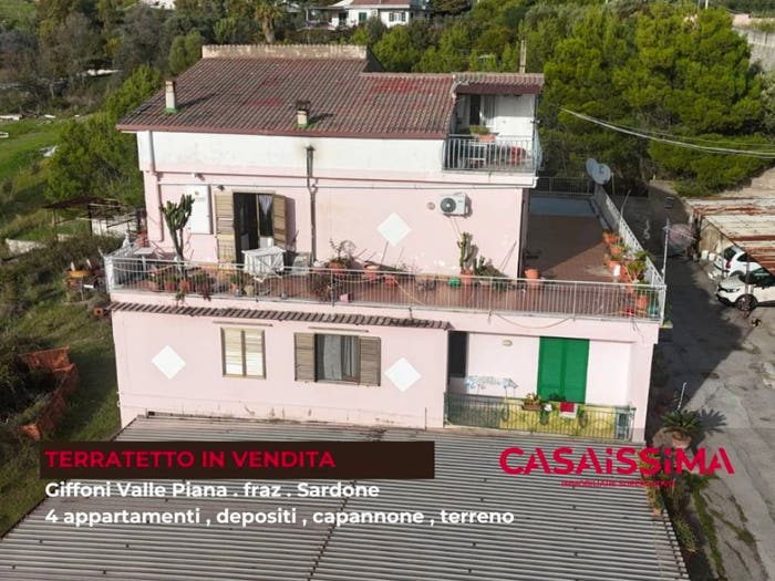 Case in Vendita e in Affitto - 3