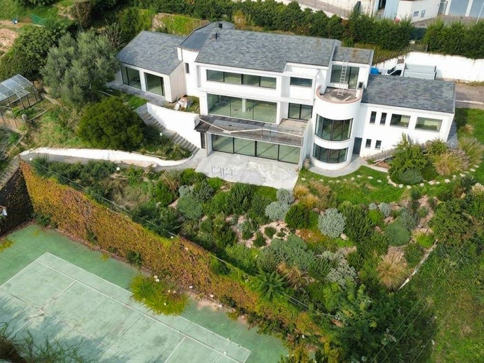 Casa con 6 locali in vendita in VIA MONTE LUNGO, Centro, Alzano Lombardo