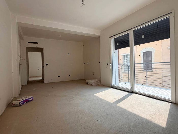 Appartamento trilocale in vendita in Viale Italia, Vighizzolo Cascina Varenna, Cantù