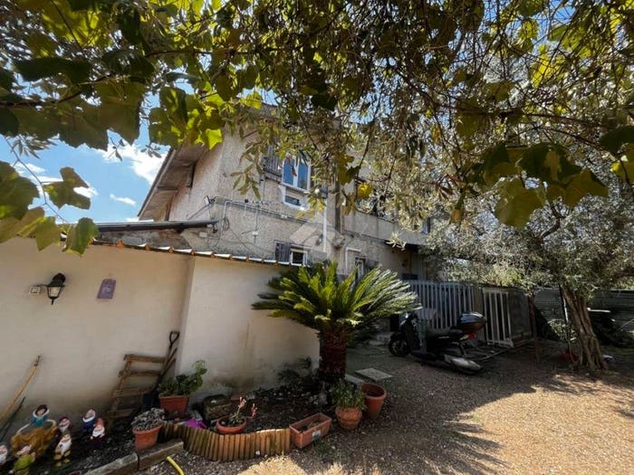 Casa quadrilocale in vendita in Via Arciano, Via della Caranella Via di Cori, Velletri