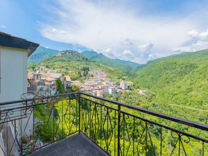 Appartamento con 5 locali in vendita in Via della Chiesa Vecchia, Centro, Licenza