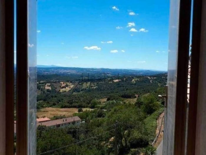 Casa con 5 locali in vendita in Via Edmondo De Amicis, Centro, Castell'Azzara