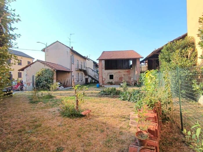 Casa quadrilocale in vendita in Via Sant'Ambrogio, Casterno, Robecco sul Naviglio