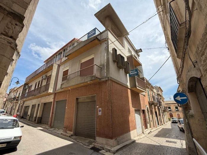 Casa con 6 locali in vendita in Via Angelo Maiorana, Centro, Chiaramonte Gulfi