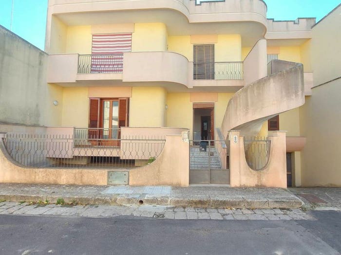 Casa con 6 locali in vendita in Via Lecce, Borgagne, Melendugno