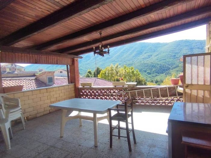 Appartamento con 6 locali in vendita in Via Mura Romane, Affile