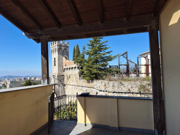 Appartamento trilocale in vendita in Largo Prigioni, Centro Storico, Catanzaro