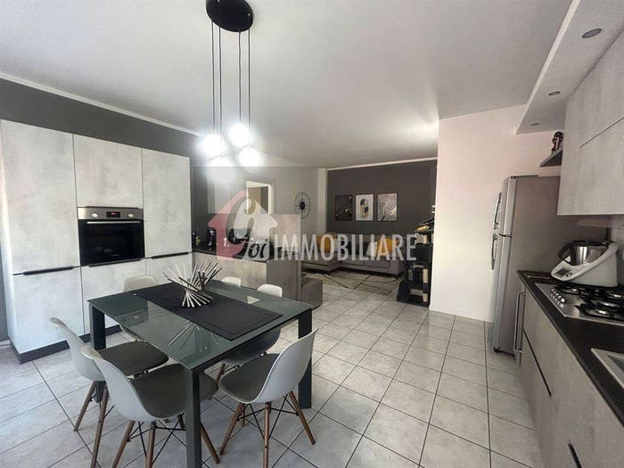 Appartamento trilocale in vendita in VIA BARDELLINA, Martignana di Po
