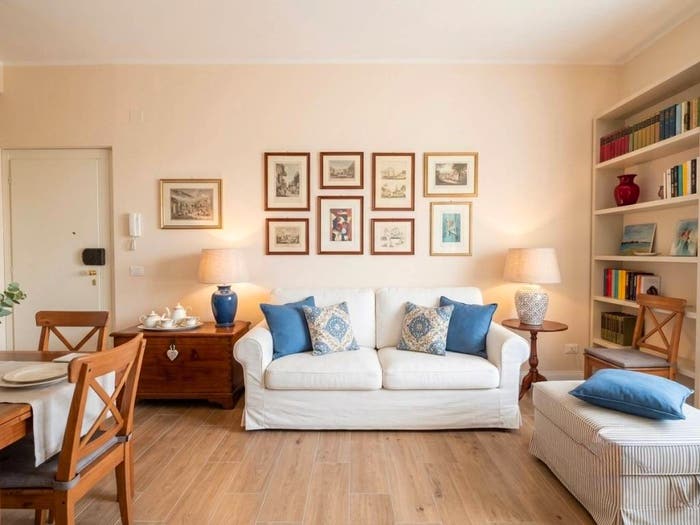 Appartamento bilocale in vendita in Via Felice Cavallotti, Marina di Carrara, Carrara