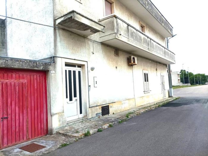 Casa con 6 locali in vendita in Via Don Luigi Sturzo, Castrignano de' Greci