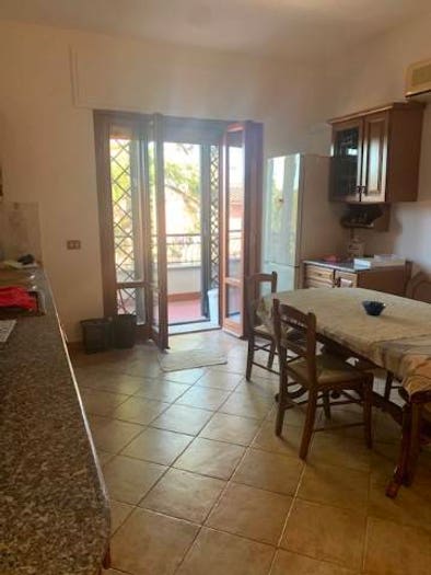 Appartamento quadrilocale in vendita in Via Casilina, Rocca Cencia, Roma
