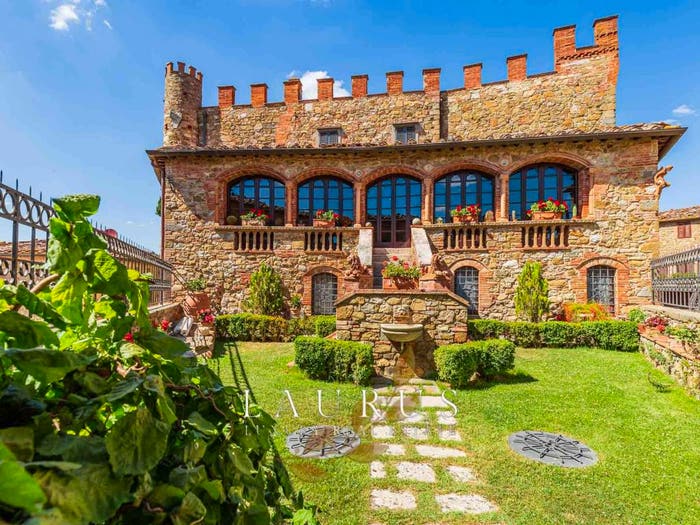 Casa con 6 locali in vendita in Via Roma, Centro, Bucine