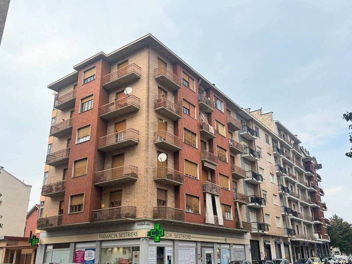 Appartamento trilocale in vendita in Via Cesare Battisti, San Pietro, Moncalieri