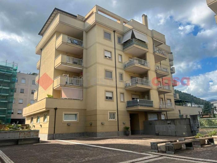 Casa trilocale in vendita in Via degli Eroi snc, Centro, Cassino