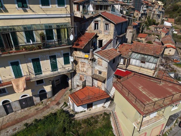 Casa con 5 locali in vendita in Via Roma, Ceriana