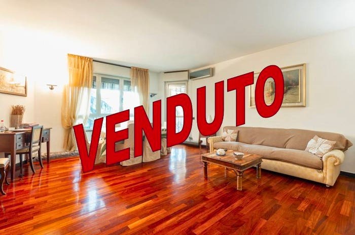Appartamento quadrilocale in vendita in Viale Paolo Onorato Vigliani, Monte Rosa Lotto, Milano