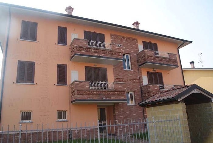 Appartamento trilocale in vendita in Via Aprile, Inverno e Monteleone
