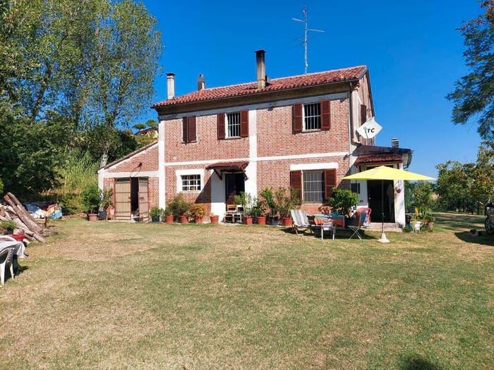 Casa con 5 locali in vendita in Via Ripe, Montelabbate