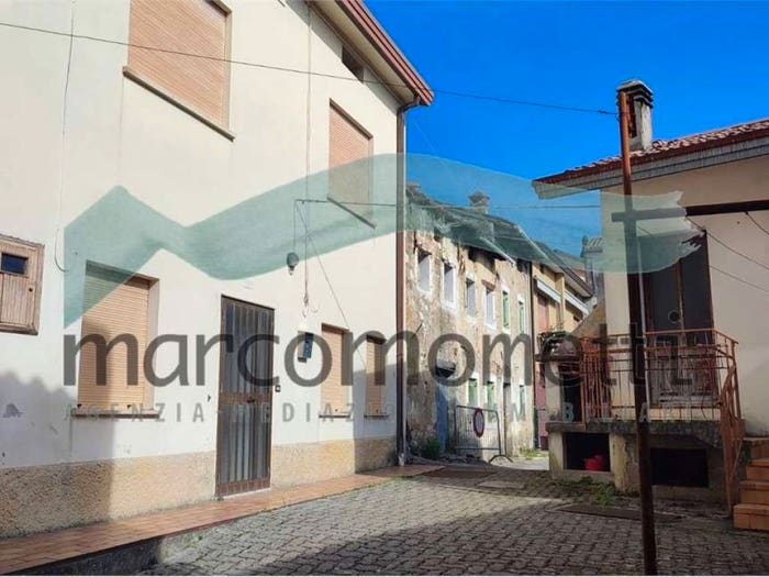Casa quadrilocale in vendita in Montaner, Sarmede