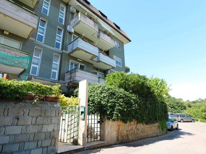 Appartamento quadrilocale in vendita in Via Camaldolilli, Pigna Omodeo, Napoli