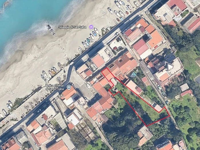 Appartamento quadrilocale in vendita in Via Lungomare in San Saba, Ortoliuzzo San Saba, Messina