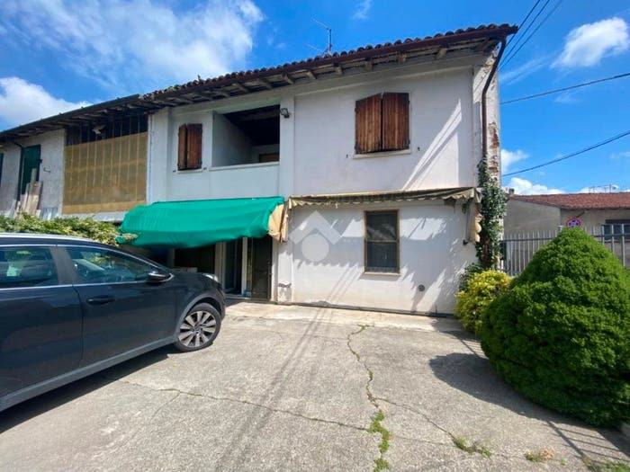 Casa trilocale in vendita in Via Quinzano, Centro, Borgo San Giacomo