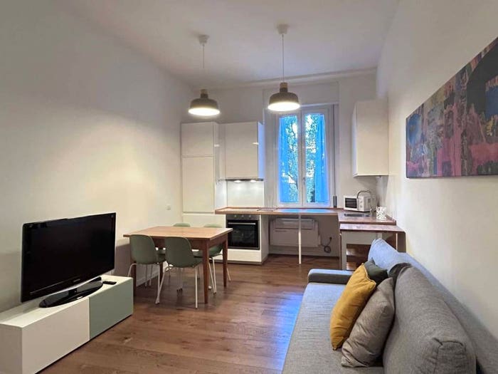 Appartamento bilocale in affitto in Viale Gian Galeazzo, Ticinese, Milano