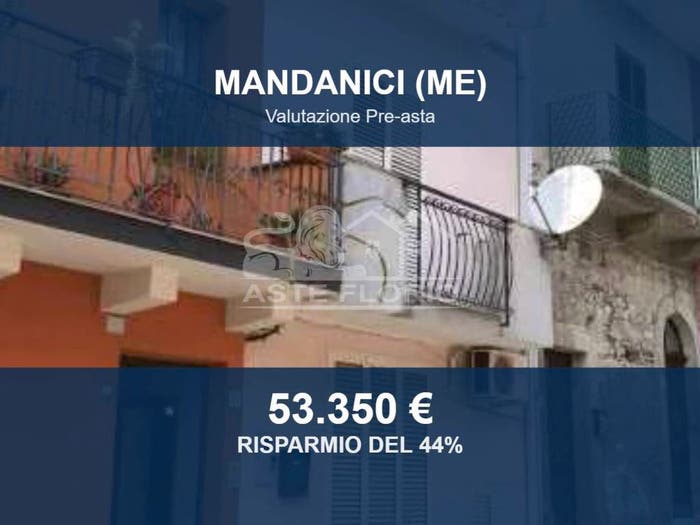 Casa con 6 locali in vendita in Via Roma, Centro, Mandanici