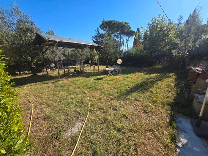 Appartamento quadrilocale in vendita in Via Livornese, Centro, Lastra a Signa