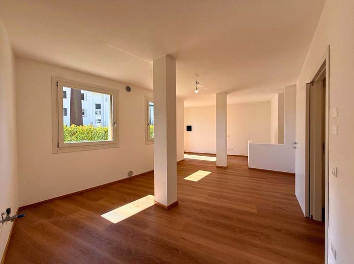 Appartamento trilocale in vendita in Via Monti del Sole, Centro, Preganziol