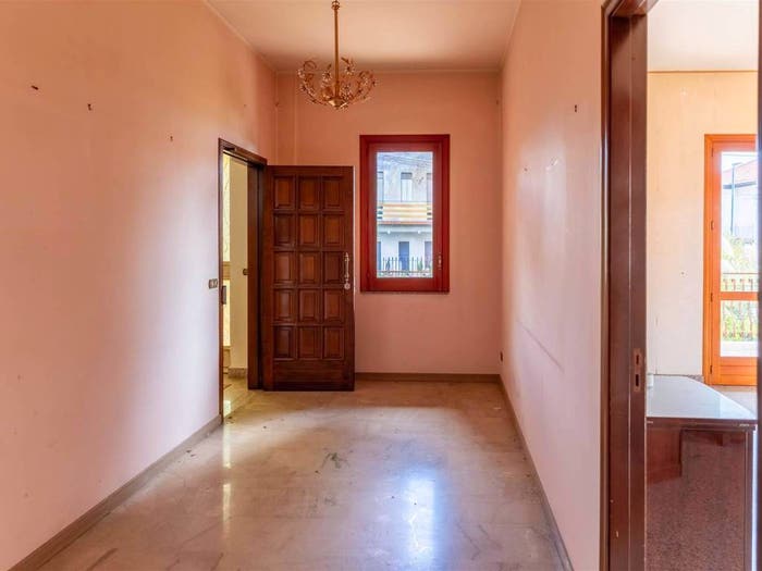Casa con 5 locali in vendita in VIA GIORGIO LA PIRA, Centro, Pedara