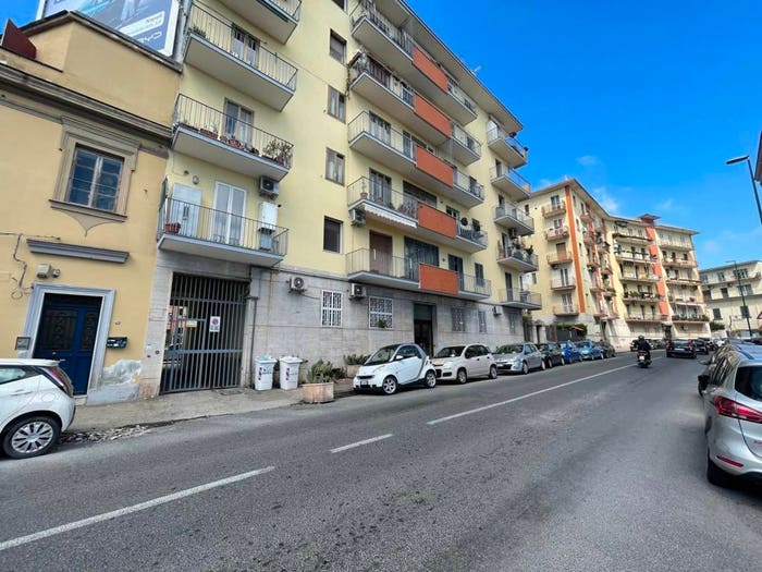 Appartamento quadrilocale in vendita in Via Alessandro Manzoni, Vomero, Napoli