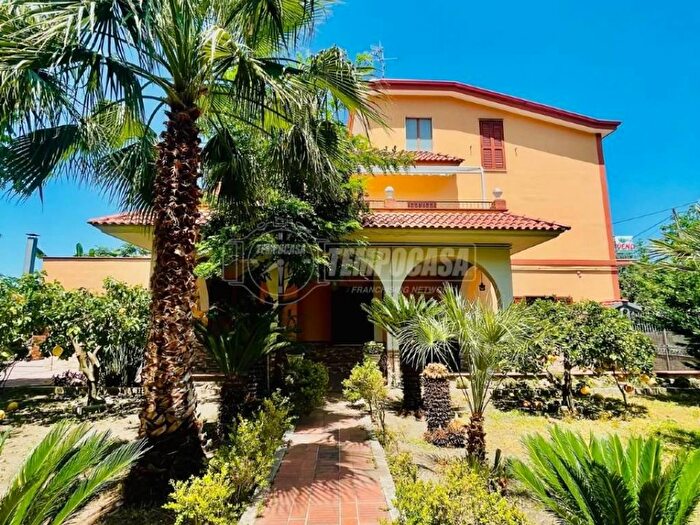 Casa con 5 locali in vendita in Via Rega, Centro, Carbonara di Nola