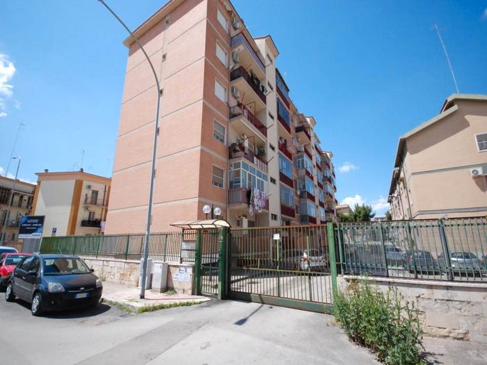 Appartamento trilocale in vendita in Via Montegrappa, Stazione, Foggia