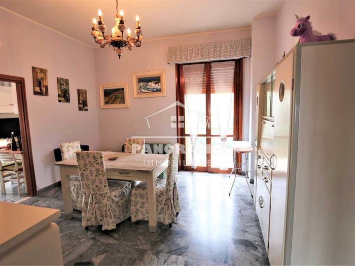 Appartamento con 6 locali in vendita in Coriano