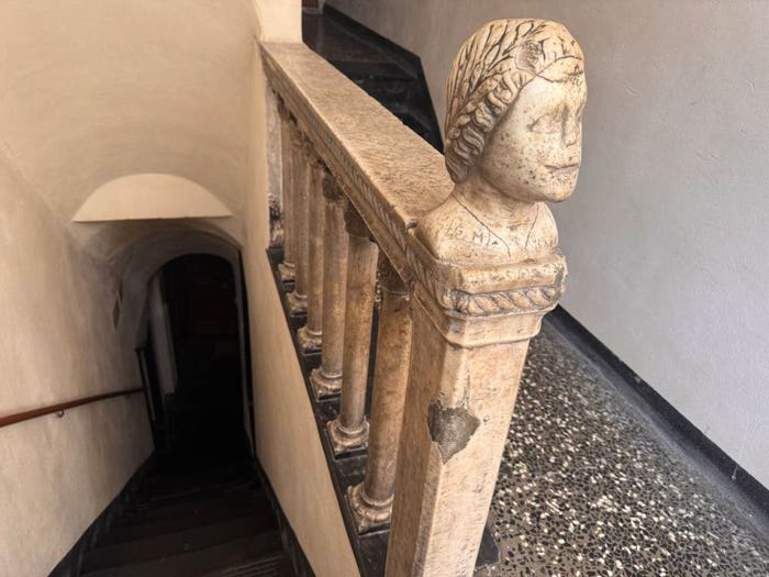 Appartamento bilocale in vendita in Piazza dell'Agnello, Maddalena, Genova