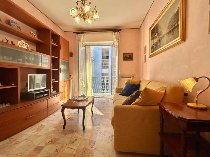Appartamento bilocale in vendita in Via Goffredo Mameli, Centro, Pietra Ligure
