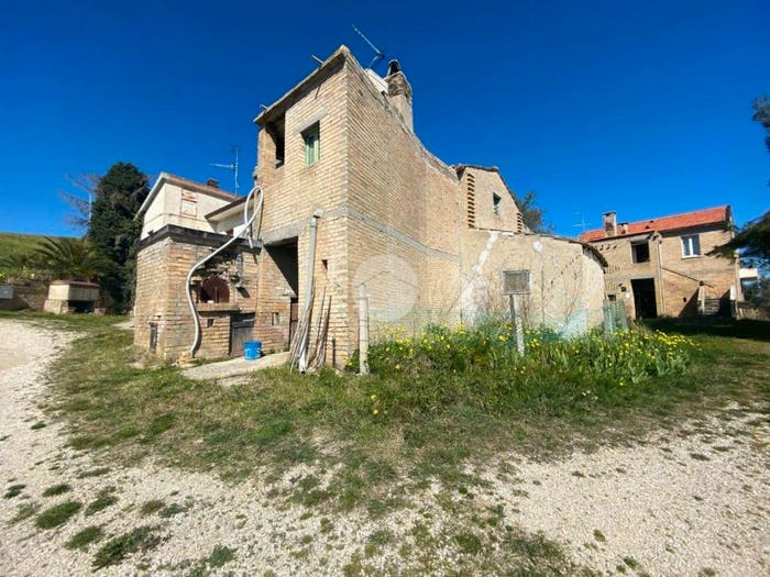 Casa con 5 locali in vendita in Contrada San Lazzaro, Centro, Offida
