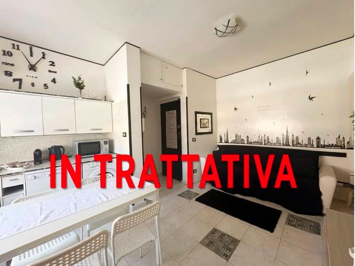 Appartamento trilocale in vendita in Via Dei Rezzonico, Casetta Mattei Corviale, Roma