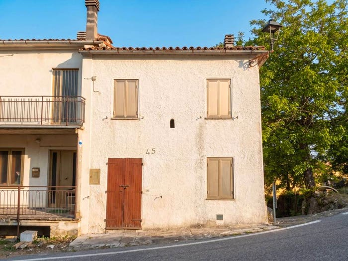 Casa con 6 locali in vendita in Strada Provinciale Carpegna, Centro, Pennabilli