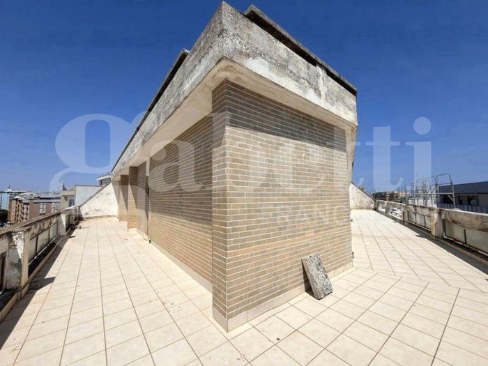 Casa con 6 locali in vendita in via Salandra, Mazzini, Lecce
