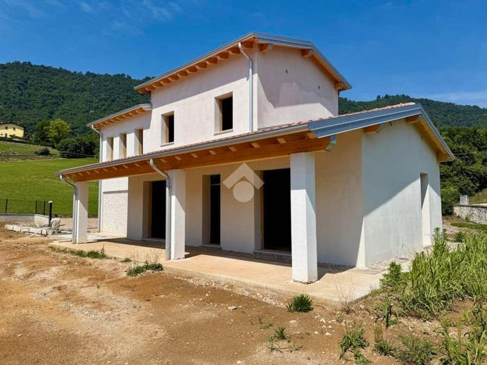 Casa quadrilocale in vendita in Via Guzan, Monte di Malo