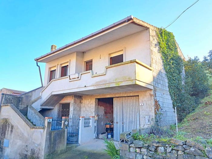 Casa con 5 locali in vendita in Villanovaforru